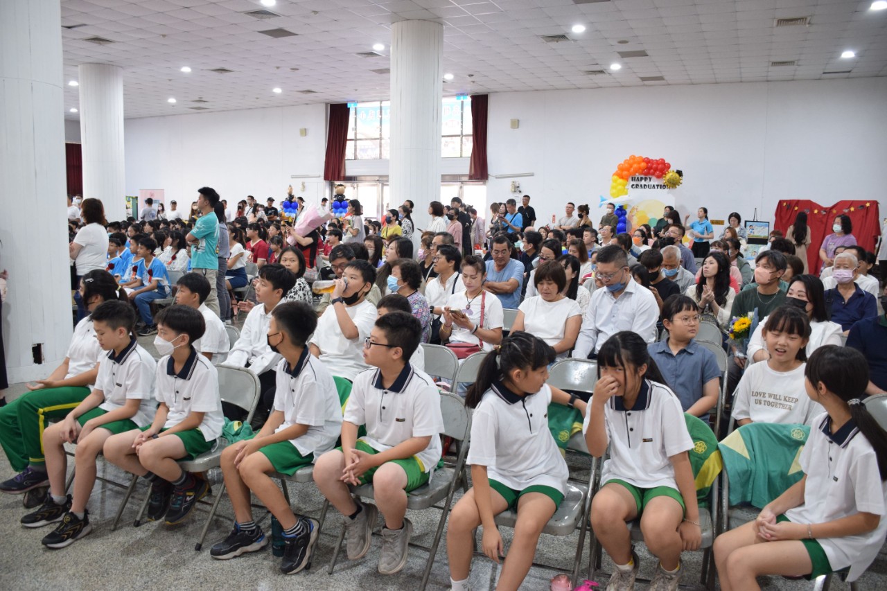 114畢業典禮照片