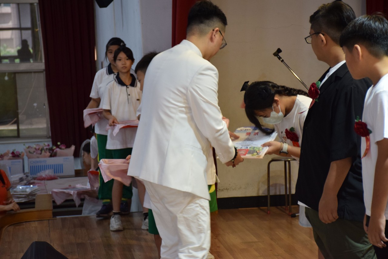 114畢業典禮照片